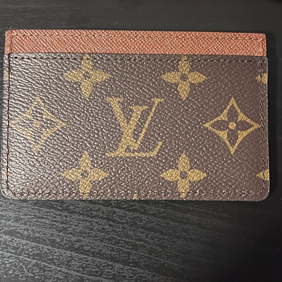 Louis Vuitton Monogram Card Holder - Picture 1 of 11